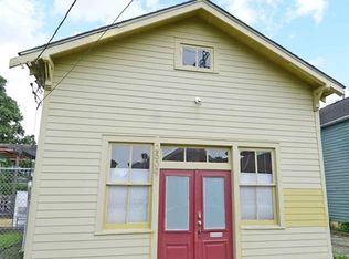 2509 Upperline St, New Orleans, LA 70115