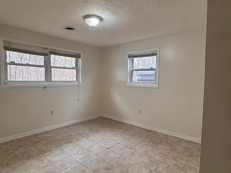 124 Gravesmith Dr — Photo 14
