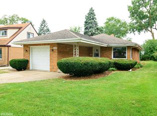 546 S Hillcrest Ave, Elmhurst, IL 60126