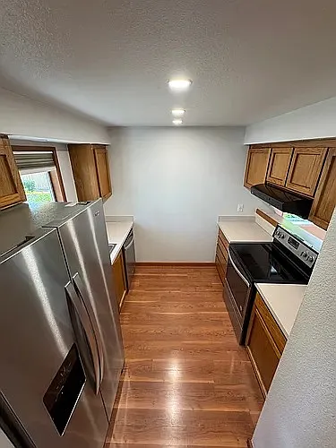 2 bed, 1.5 bath, 845 sqft, $2,100 — Photo 4