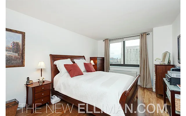Sold by Douglas Elliman | media 19