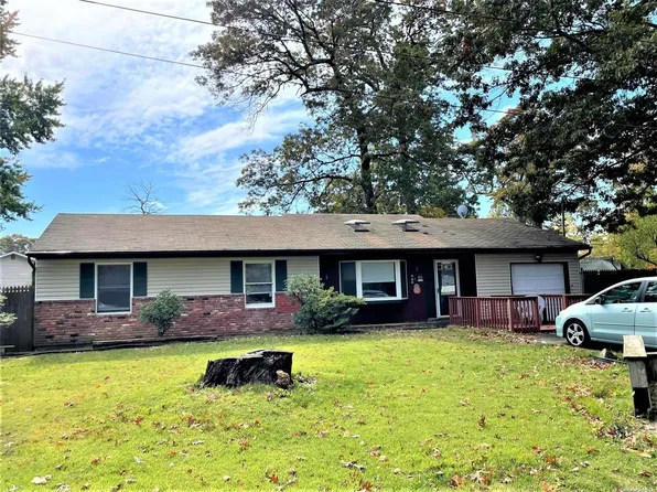 4 Oak Avenue, Centereach, NY 11720