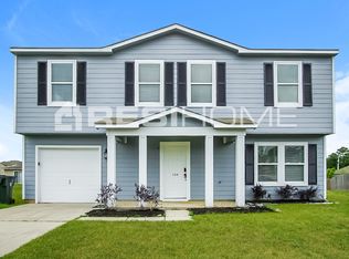 104 Firefly Ln, Owens Cross Roads, AL 35763