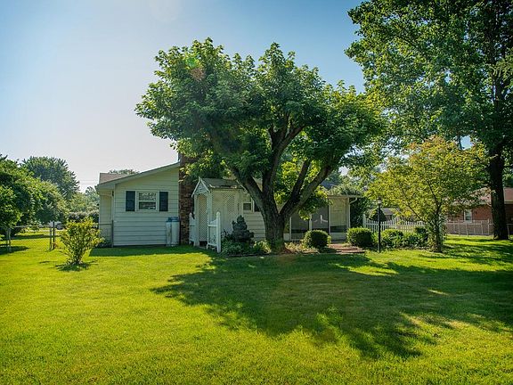 5th image of 7093 Twinview Dr