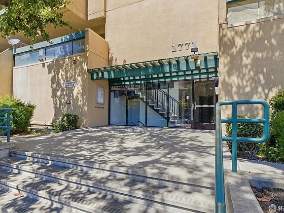 2nd image of 1771 Broadway St APT 200