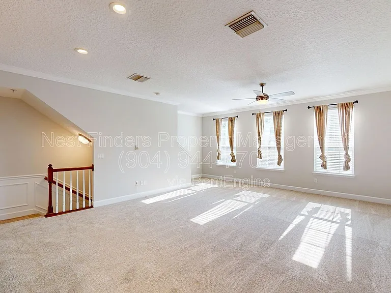 4421 Ellipse Dr — Photo 16