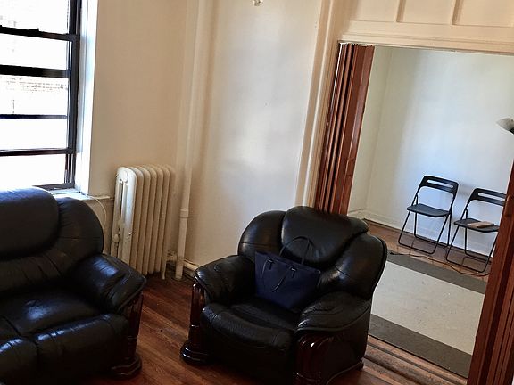 4th image of 1014 55th St APT 3B