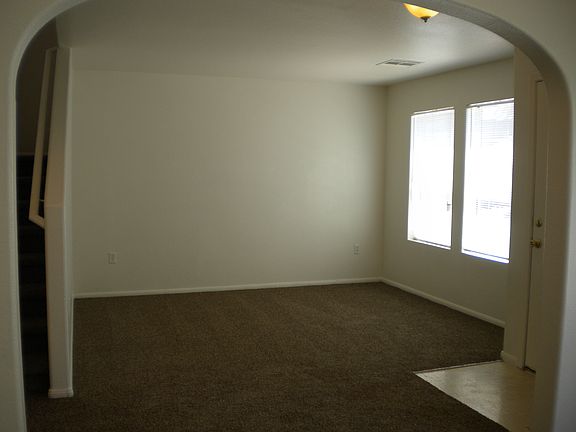 3rd image of 708 Caballo Hills Ave