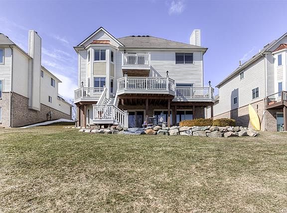 2nd image of 3297 Harbours Blvd #1