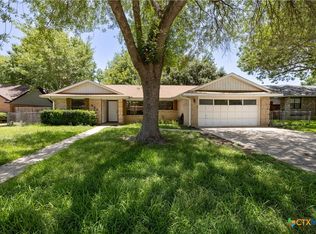 953 Lazy Trl, New Braunfels, TX 78130