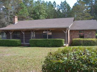 221 Tattnall St, Reidsville, GA 30453
