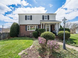 458 Rosslyn Ave, Springdale, PA