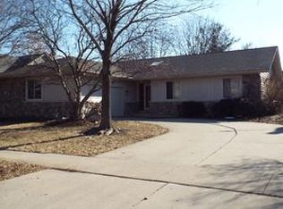 755 N Lyle Ave, Elgin, IL 60123