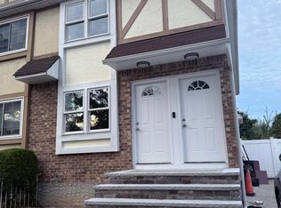 21 Luke Ct FLOOR 1, Staten Island, NY 10306