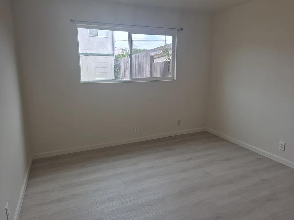 33456 11th St