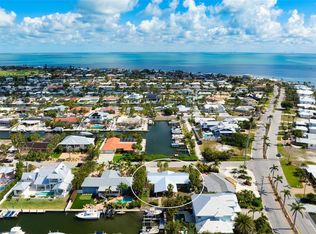 602 Baronet Ln, Holmes Beach, FL 34217