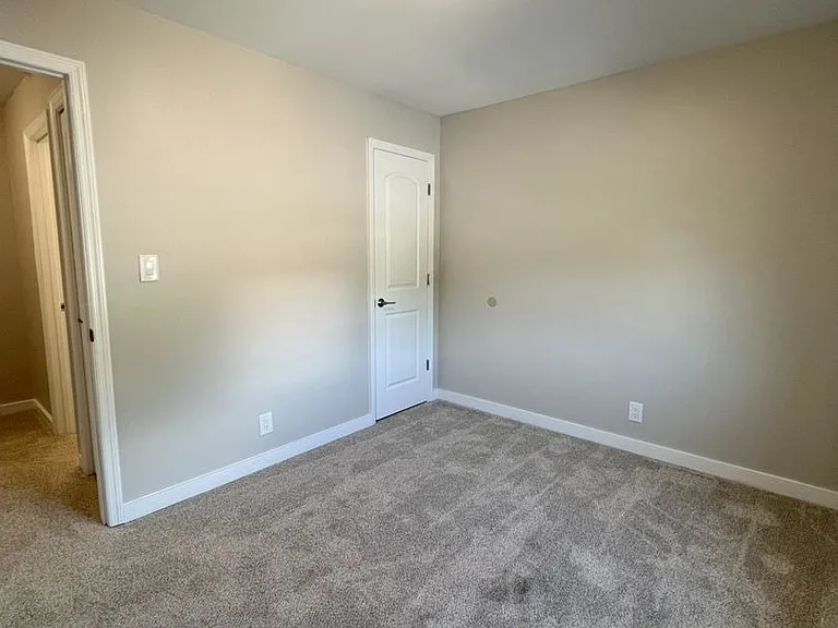 530 Hietts Ln — Photo 18