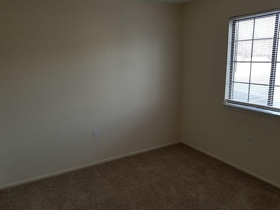 5th image of 1256 Oxford Manor Ct APT 2