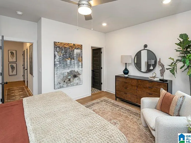 4523 Silas Ave — Photo 9