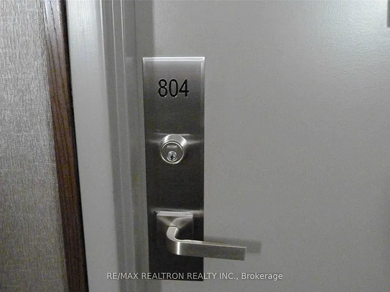 7601 Bathurst St #804 — Photo 4
