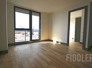 56 Oak St #5K, Brooklyn, NY 11222