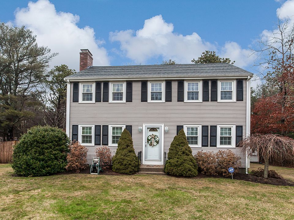 1st image of 11 Dorothy Dr