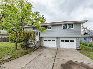 992 S End Rd, Oregon City, OR 97045