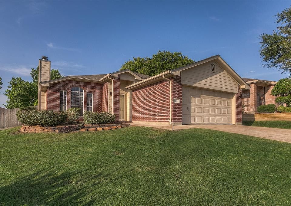 1st image of 10914 Scenic Dr