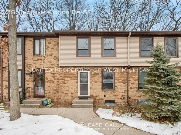 2539 Chatham Woods Dr SE, Grand Rapids, MI 49546