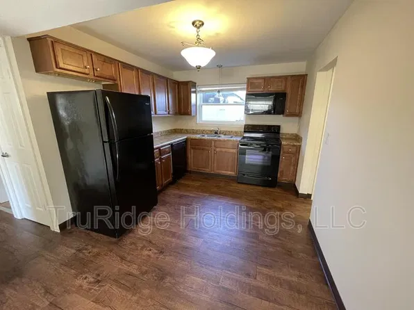 135-145 Lafayette Rd, Medina, OH