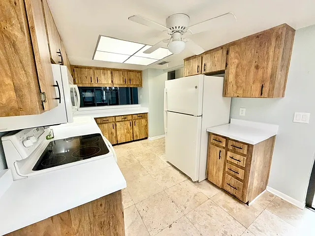 1003 Sherrywood St — Photo 11