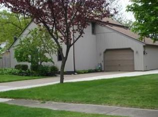 788 Idlewood Ave, Sheffield Lake, OH