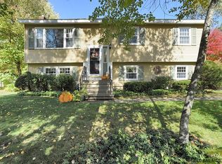 34 Haystack Rd, Clifton Park, NY 12065