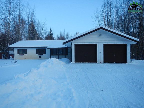 3rd image of 1118 Glenn St