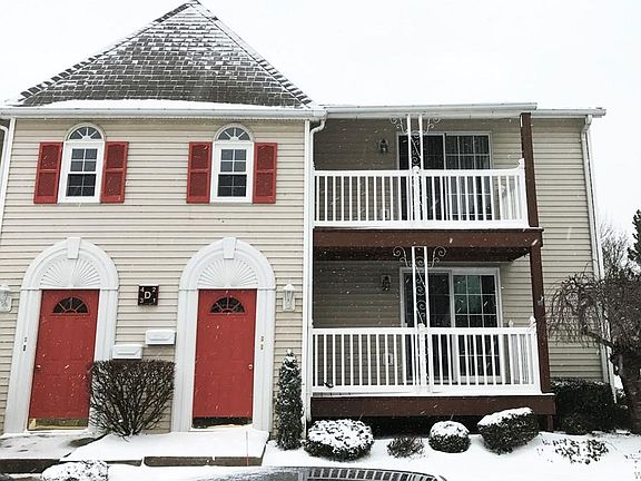2nd image of 400 West Ave Unit D2