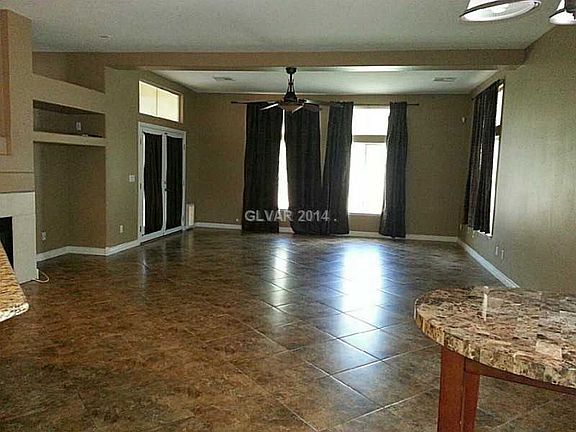3rd image of 5919 Vizzi Ct