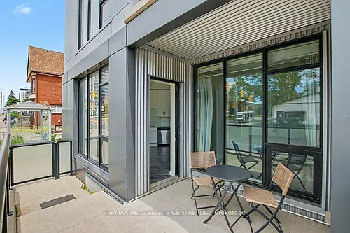 690 King St W #101 Photo 1