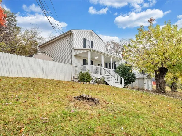 1486 Craig Robertson Rd SE, Roanoke, VA 24014