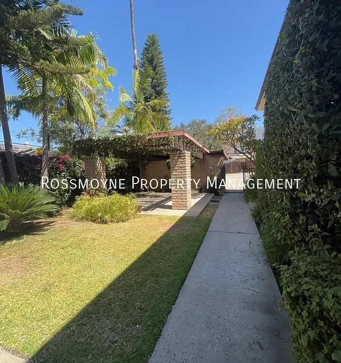222 S Magnolia Ave #E