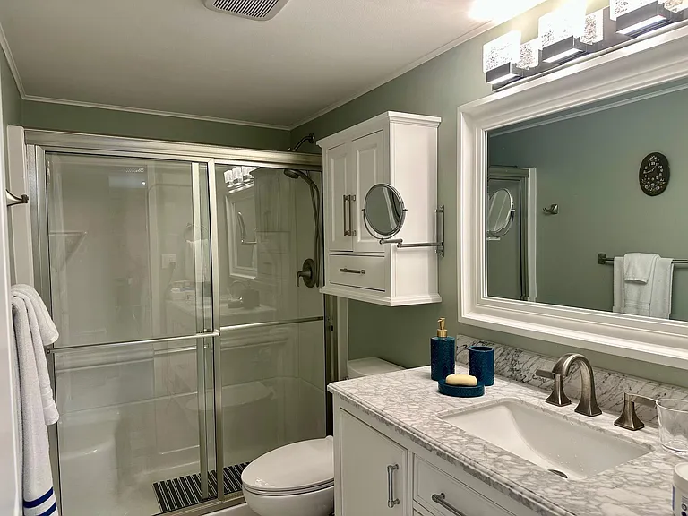 2721 Garden Dr N #105 — Photo 20