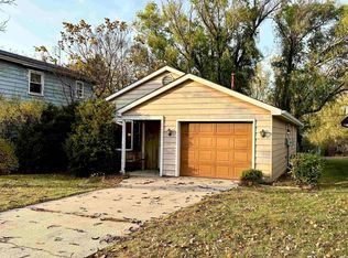 348 W Hollis Ln, Fort Wayne, IN 46807