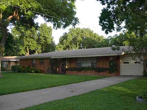 1st image of 4710 DEBBIE DR