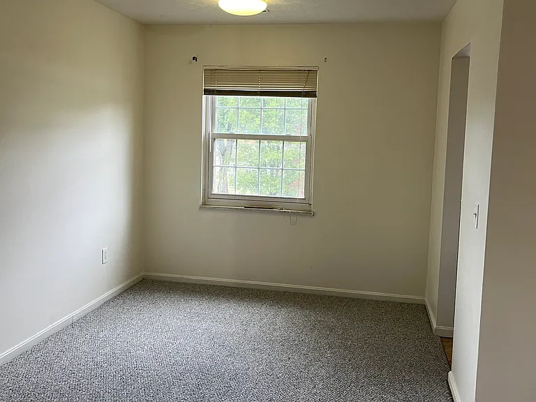 4789 Columbia Rd — Photo 8