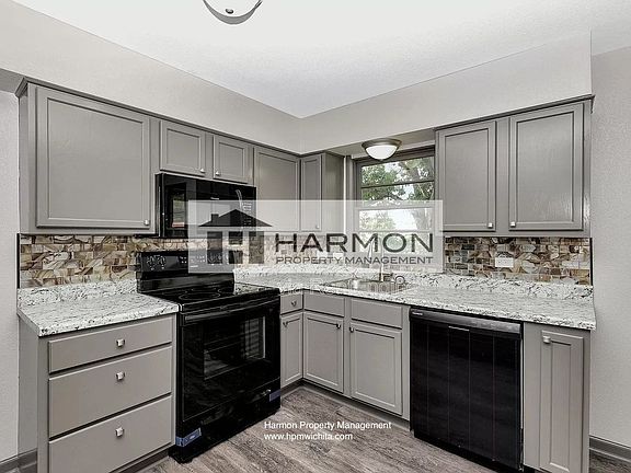 3rd image of 8302 E Gilbert St