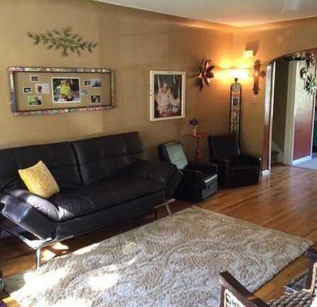 3rd image of 925 Princeton Ave