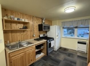 122 W Fairview Ave #D-4, Homer, AK 99603