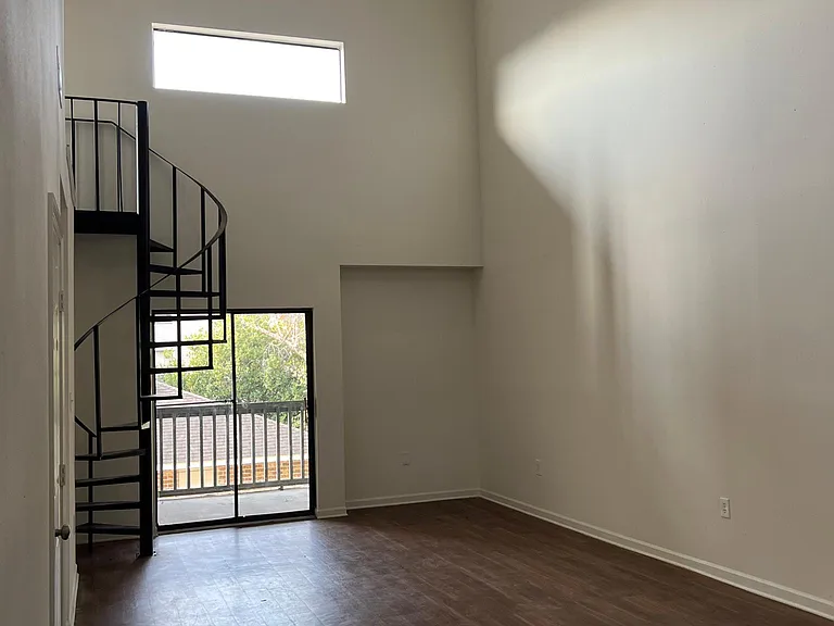 1826 S Brightside View Dr #H — Photo 2