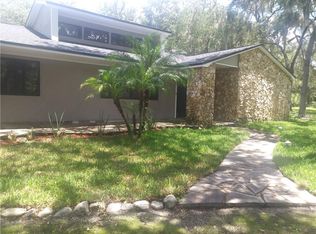 852 Snow Queen Dr, Chuluota, FL 32766