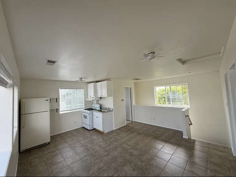630 Grant Way — Photo 1