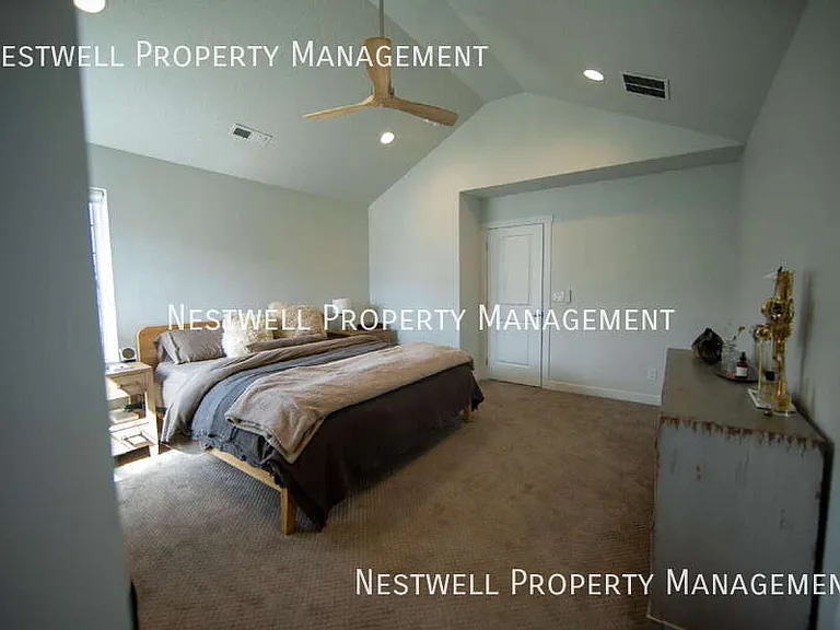 10896 S Gresham Dr — Photo 10